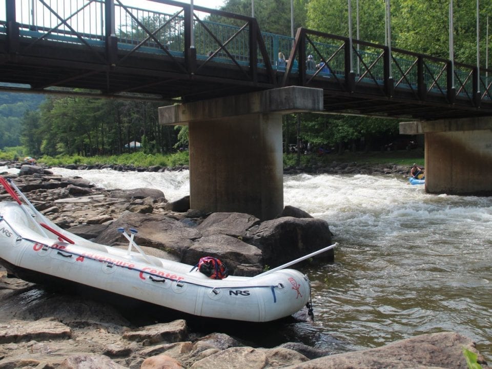 OAC raft at the 1996 Olympic Course on the Upper Ocoee River